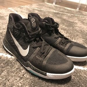 Kyrie Irving shoes